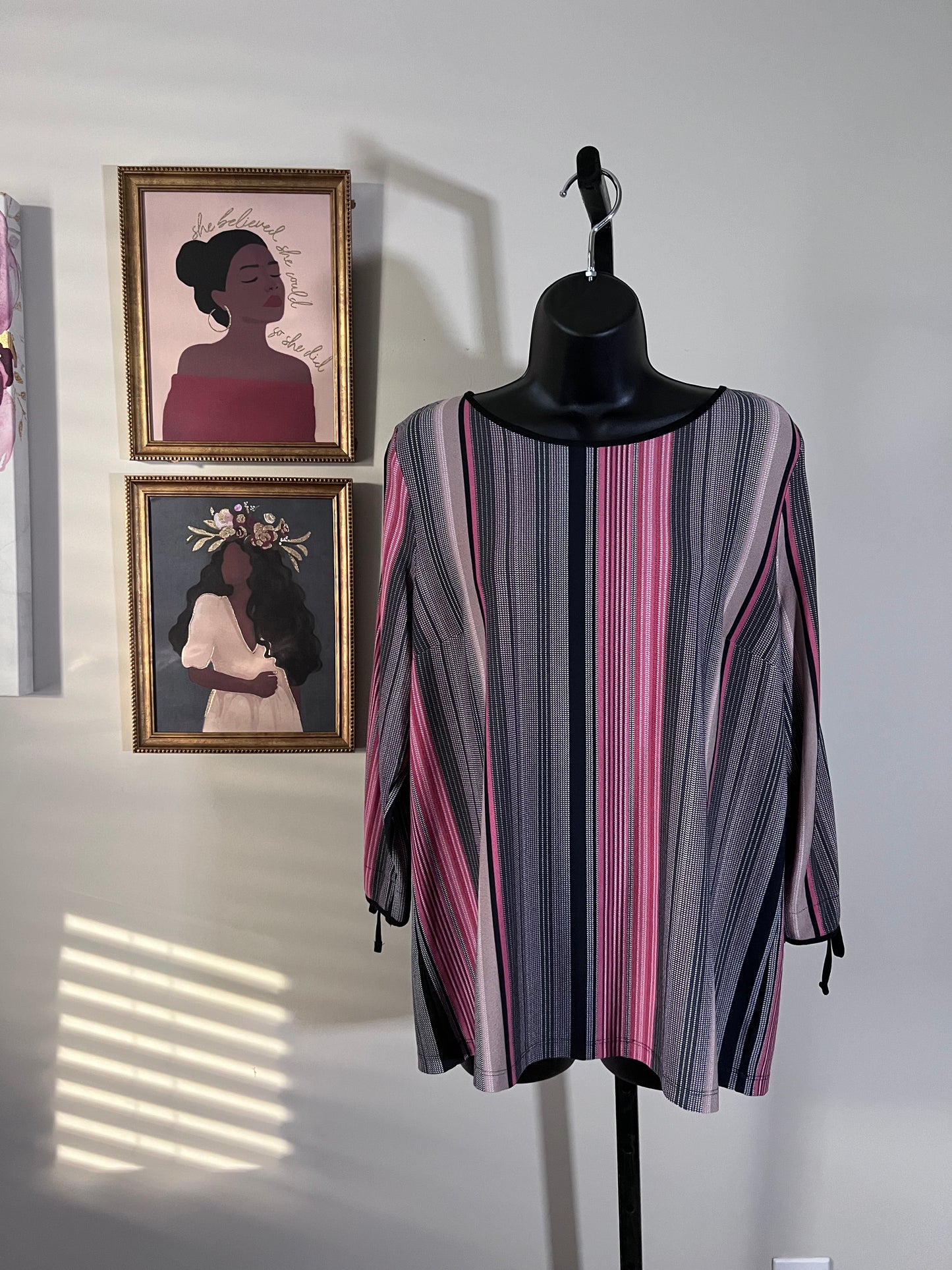 Roz & Ali Women’s Blouse Multicolor 3/4 Sleeve Sleeve Slits & Ties Size Large